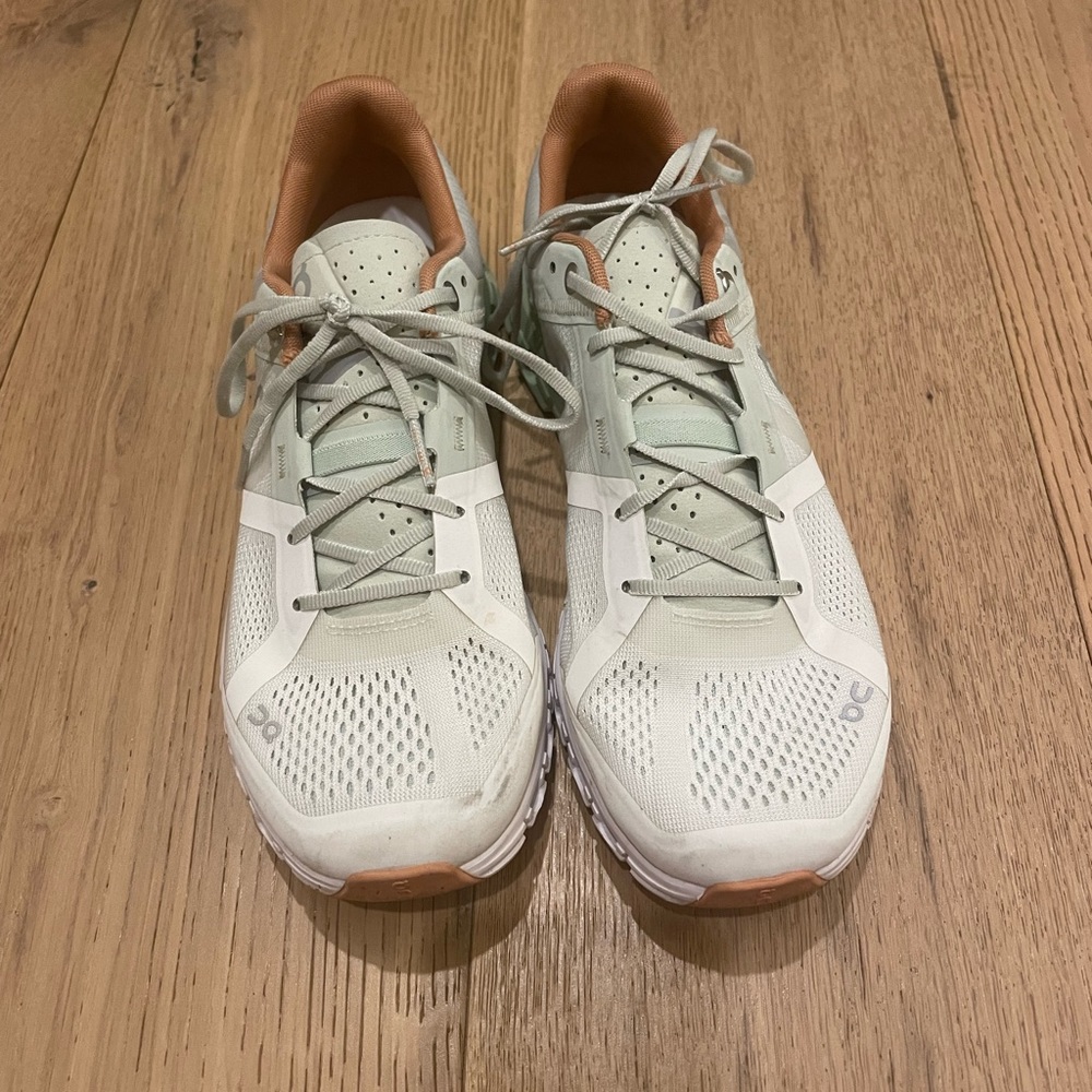 ON RUNNING cloud tennis shoes!!